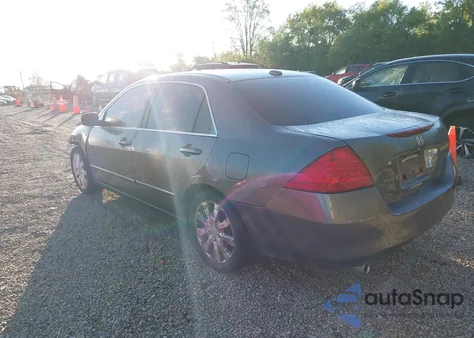 2006 Honda Accord 3.0 Ex из США, поврежденный, VIN 1HGCM66596A064131